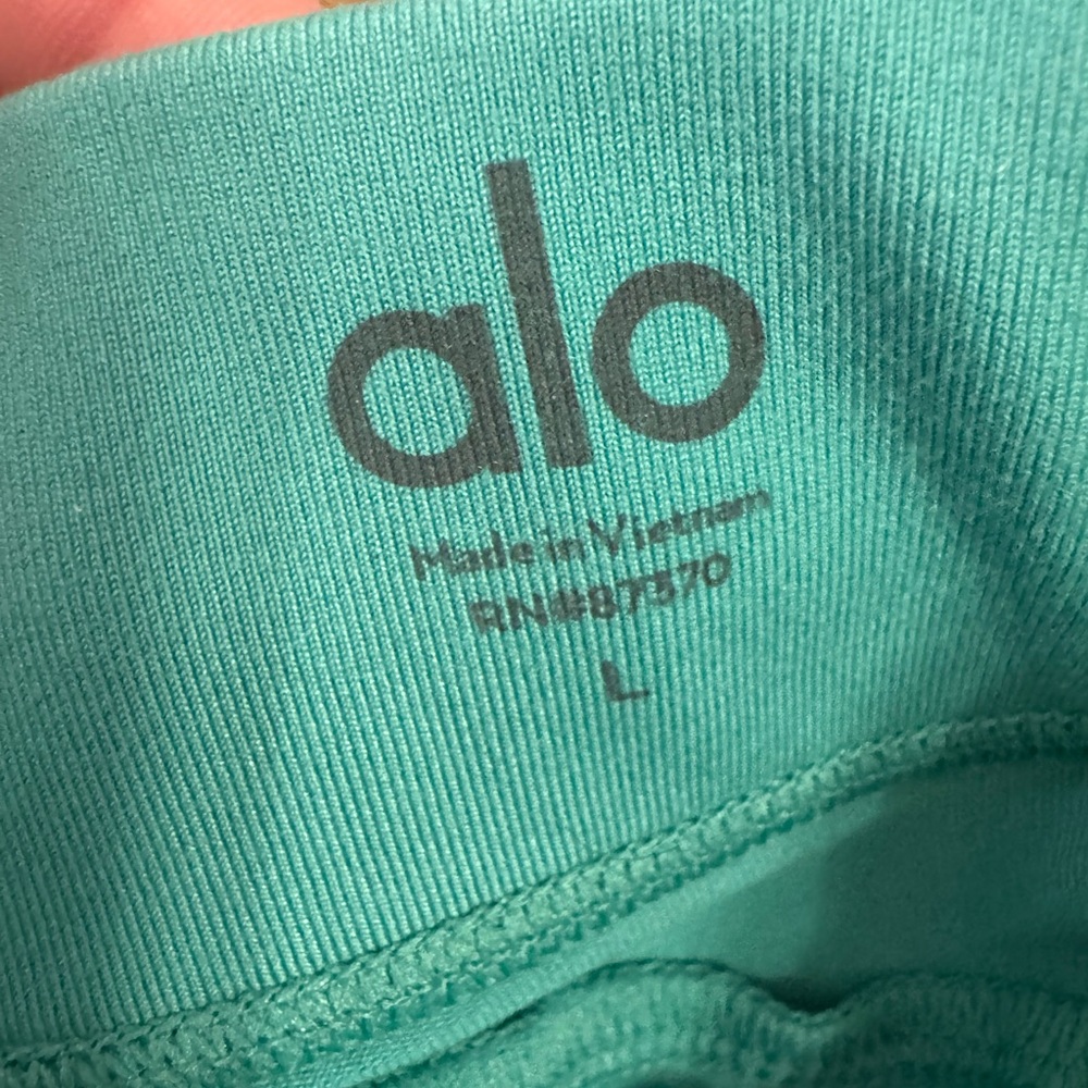 ALO Yoga Teal Apparel - Picture 2 of 9